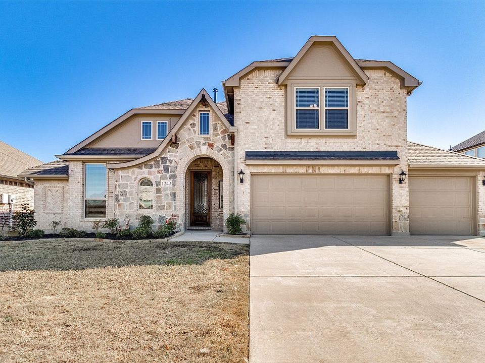 1st image of 1243 Bear Creek Dr