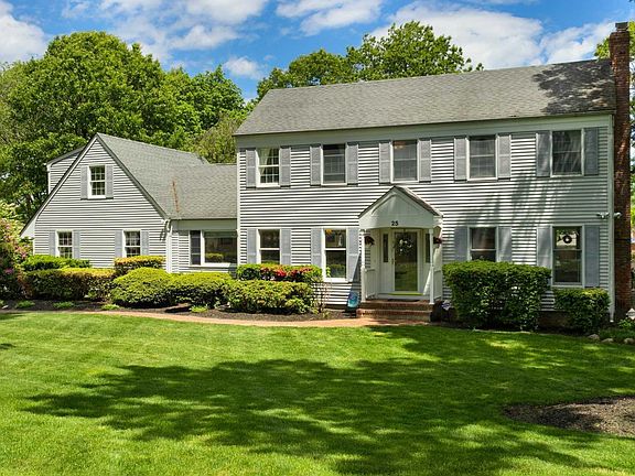 2nd image of 25 Willow Pond Ln
