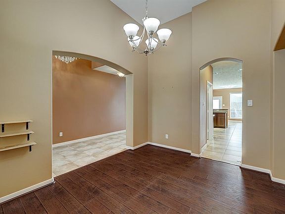 3rd image of 26739 Richwood Oaks Dr