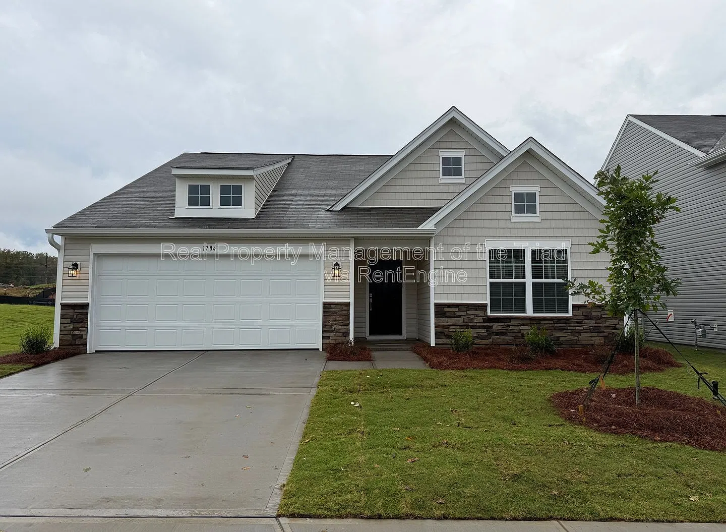 3 bed, 2.0 bath, 1532 sqft, $1,895 — Photo 1