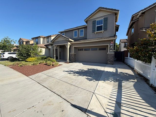 1st image of 712 Apricot Cir
