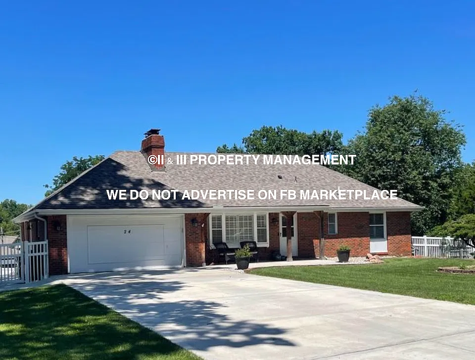 24 Northeast Normandy Lane - 1 — Photo 1