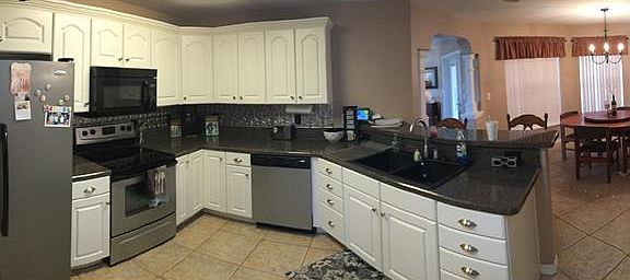 3rd image of 12808 Helen Dr