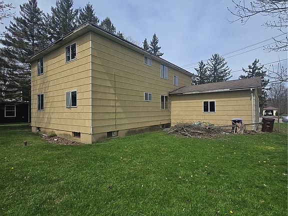 2nd image of 5741 Berg Rd