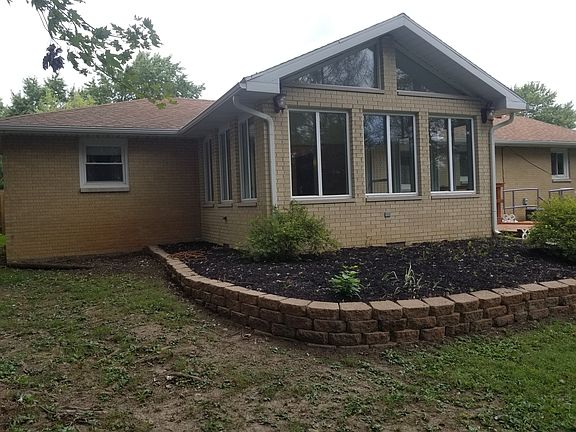 3rd image of 3919 E Hi Lo Park Dr