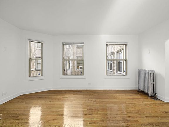 4th image of 8051 S Ingleside Ave #9341