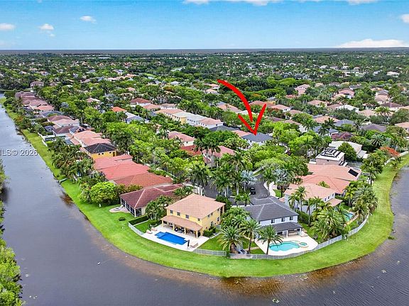 5th image of 841 Lavender Cir