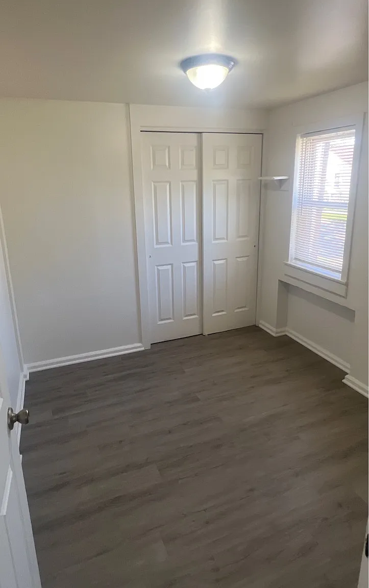 902-904 Jackson - Rear Unit — Photo 1