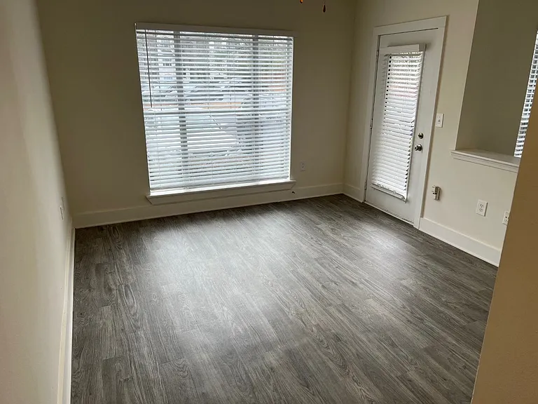 Wesley St. James Apartments at Sandy Springs — Photo 104