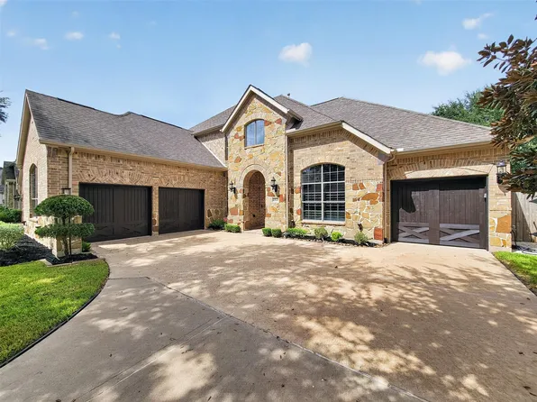 6911 Gossamer Ln, Sugar Land, TX 77479