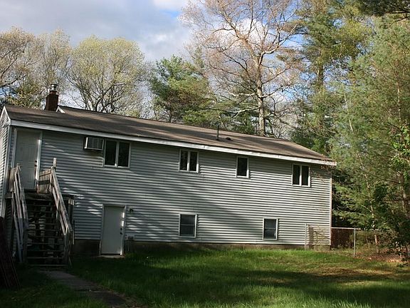 2nd image of 358 Foundry St