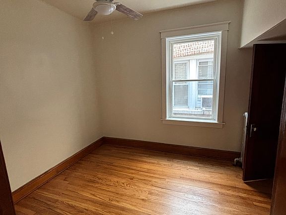 3rd image of 4552 S Christiana Ave #1