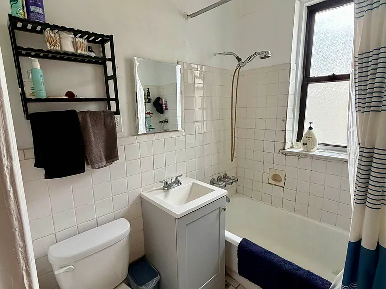 33-09 31st Ave #1C — Photo 10