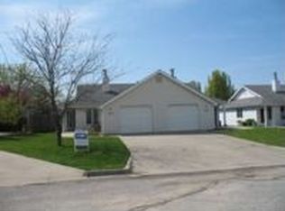 4205 Timberline Ct, Lawrence, KS 66049