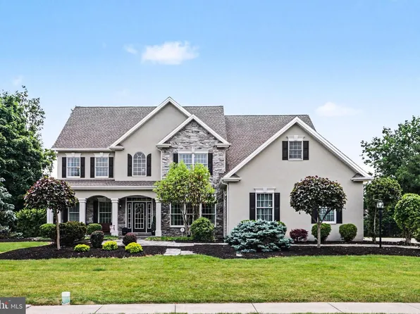 2312 Forest Ln, Harrisburg, PA 17112