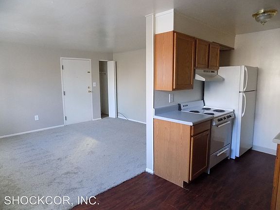 3rd image of 1221 N Clarkson St APT 5