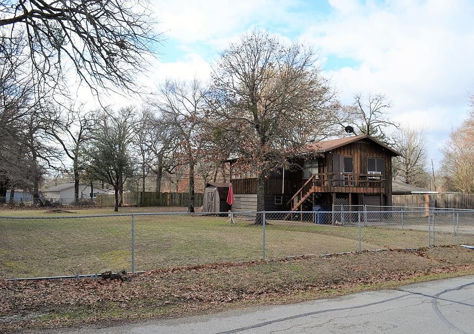 1st image of 812 Ridgewood Dr