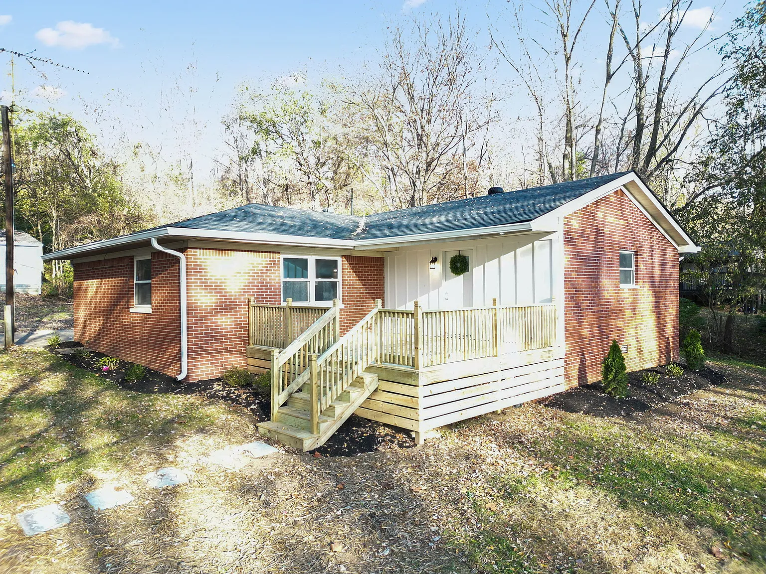 11360 N Mann Rd photo 1