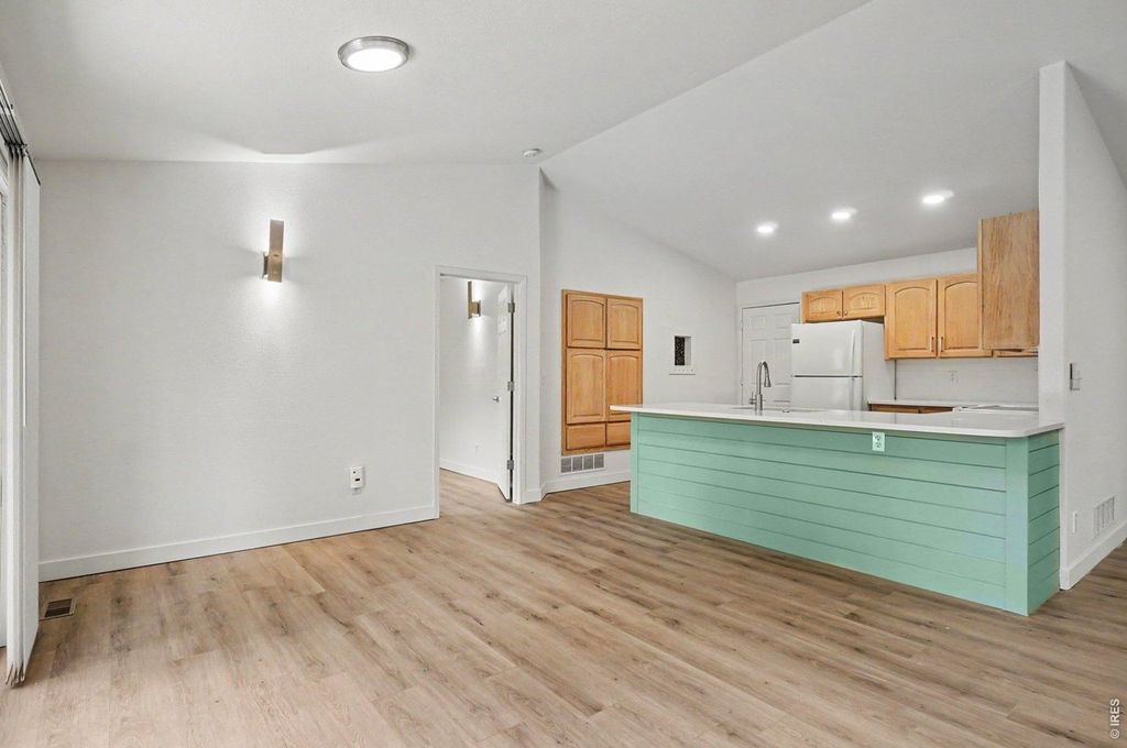 2563 Red River Ct