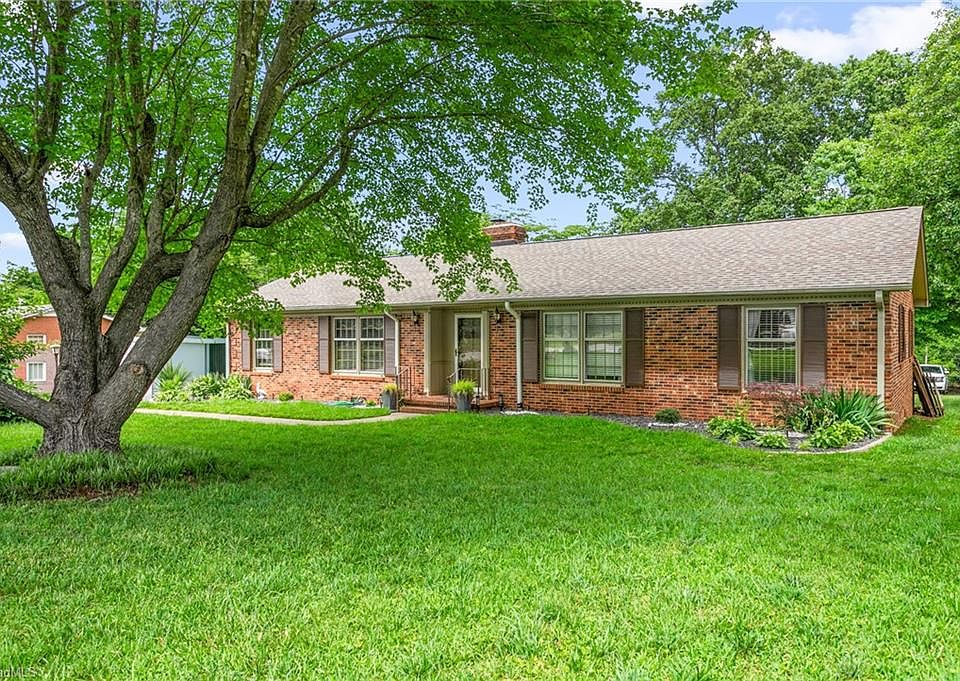 1st image of 3611 Esterwood Rd