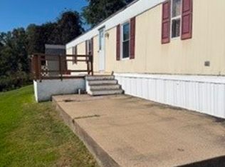 135 Laurie Ln, Washington, PA 15301