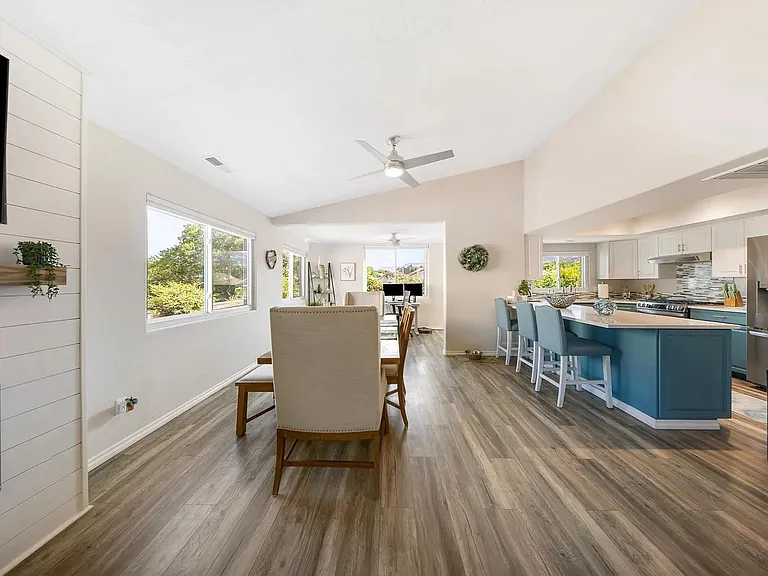 260 W 210 South Cir — Photo 10