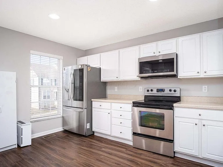 5286 Royal Arch Cascade Dr #26 — Photo 9