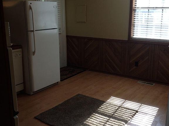 5th image of 1273 Woodvale Dr