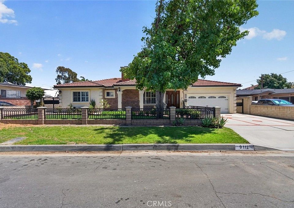 9112 Stoakes Ave, Downey, CA 90240 | MLS #PW26120681 | Zillow