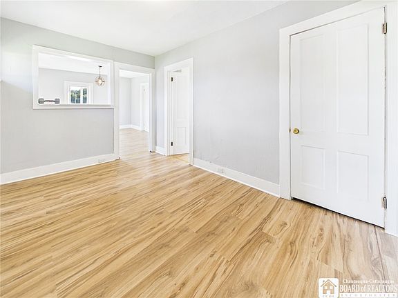 2nd image of 306 Wayne St