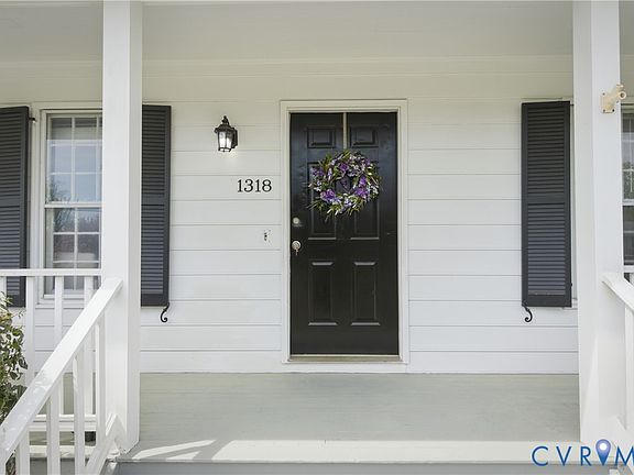 5th image of 1318 Robindale Rd