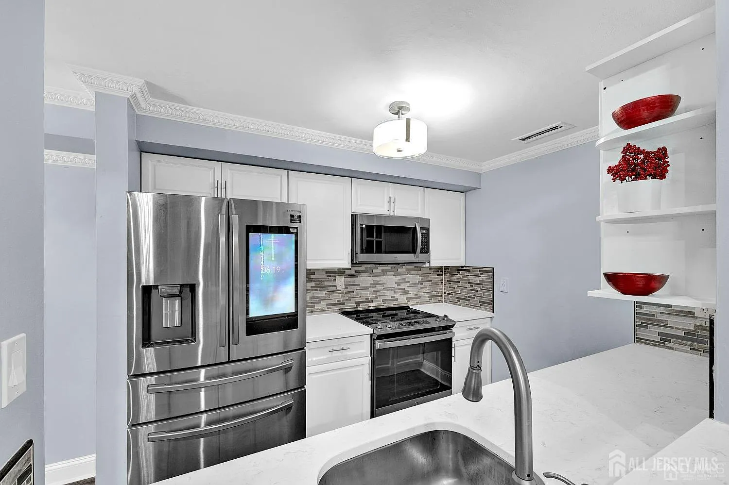 2 bed, 2.0 bath, $2,500 — Photo 2