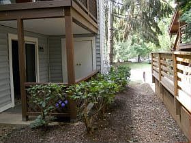 2nd image of 10176 Oakton Terrace Rd