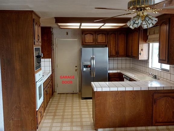 3rd image of 2051 Evergreen Ave