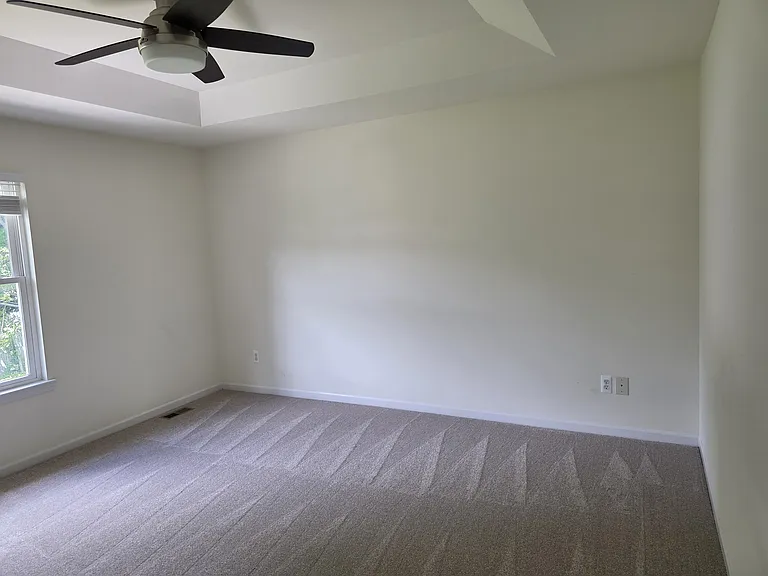 2103 Enterprise Dr — Photo 23