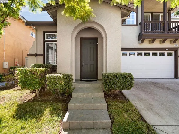 154 Copper Beech Gln, Hercules, CA 94547