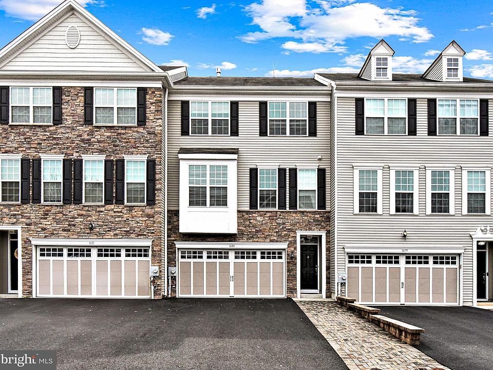 1st image of 1680 Hickory Ln