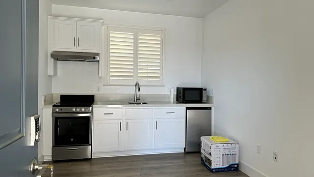 1449 N Drago Way — Photo 2