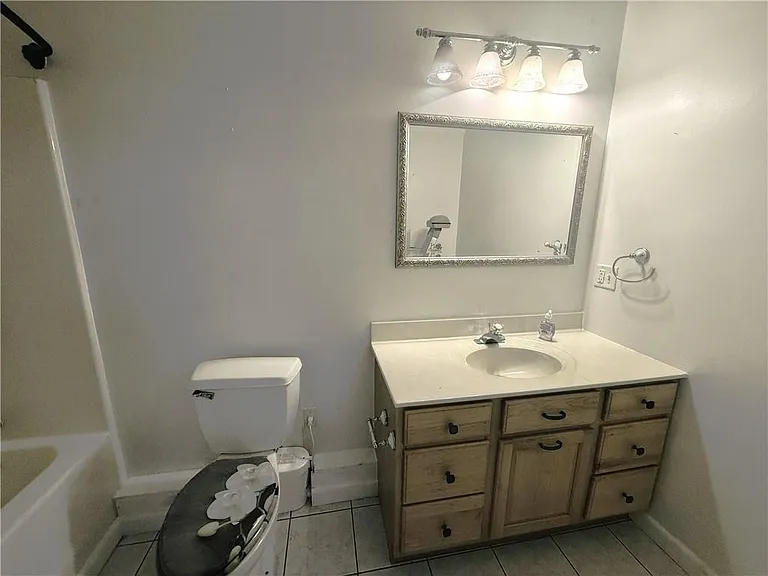 24 Front St #1 — Photo 20