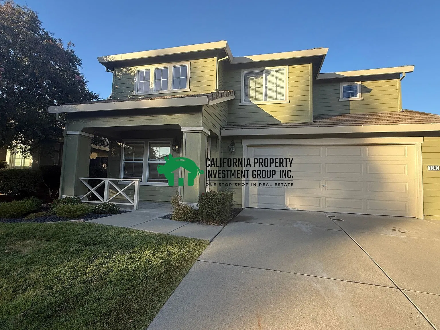 3 bed, 2.5 bath, 1852 sqft, $2,995 — Photo 1