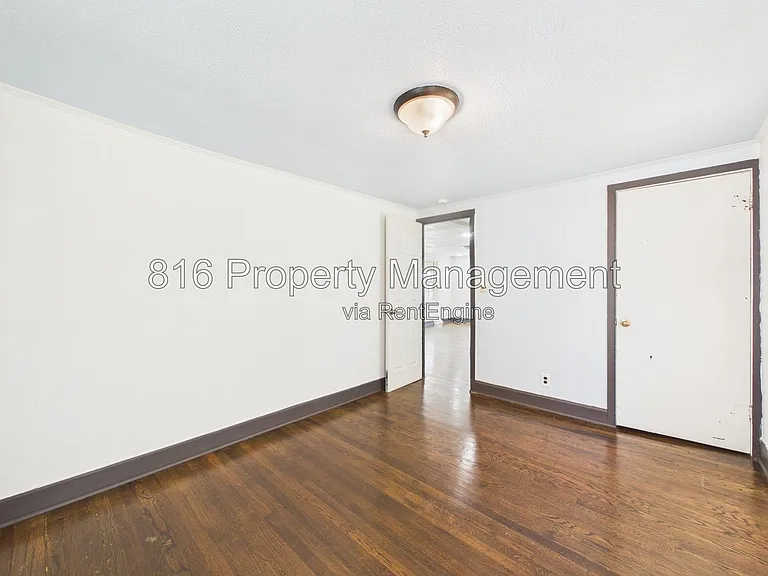 810 S Woodland Ave — Photo 11