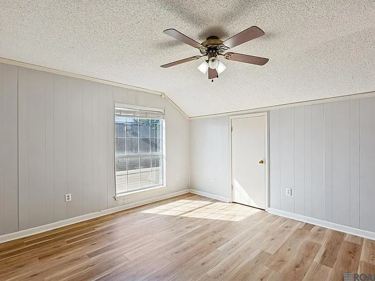 3325 Myrtle Grove Dr — Photo 9
