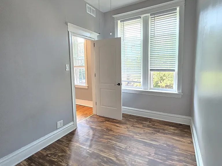 Office/medial room or overnight guest room