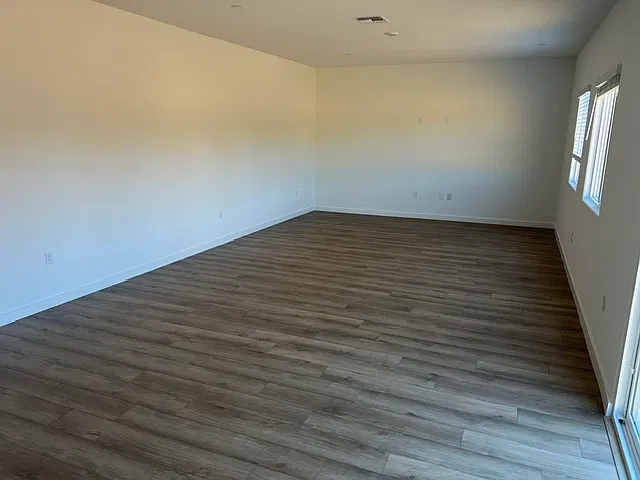 2132 Hesperian Drive - 1 — Photo 3