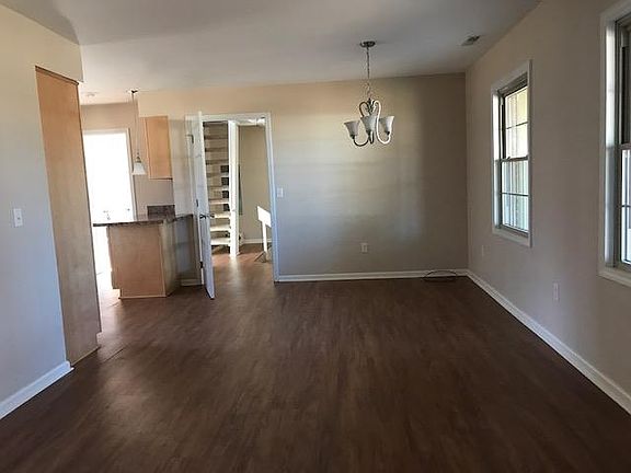 2nd image of 1400 Boggess Dr