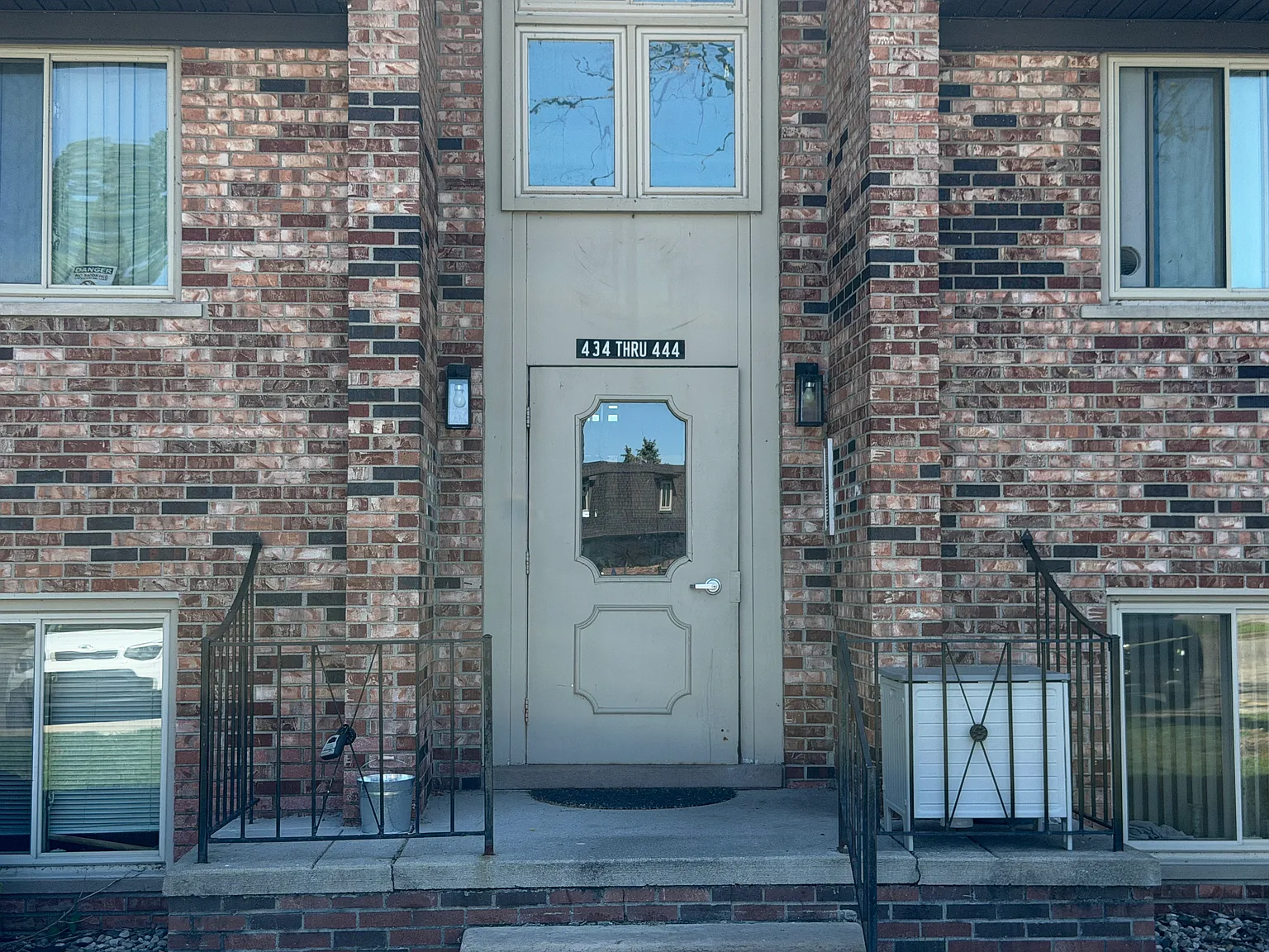1 bed, 750 sqft, $1,050 — Photo 2
