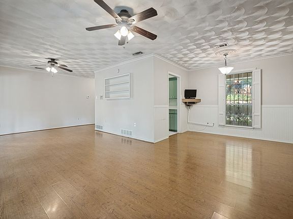 4th image of 3536 Rio Grande Ave