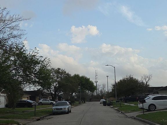 4th image of 4718 Fairgreen Ln