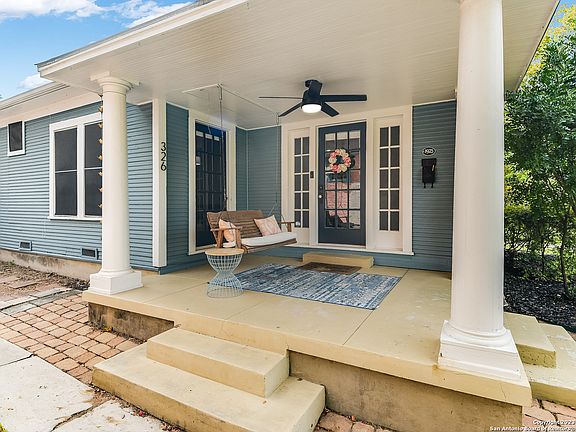 4th image of 326 THORMAN PL