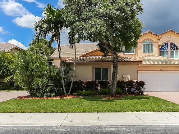 2nd image of 8157 Madison Lakes Cir S